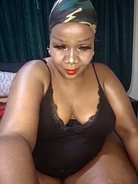 Snapshot of dirasweetlipsxx chatting on 06-20-26, 02:00 dirasweetlipsxx online show from 06-20-26, 02:00