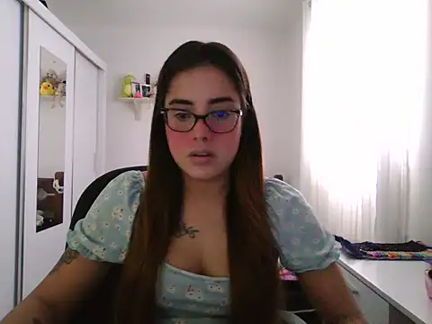 maliamiller online show from 06-12-26, 12:14