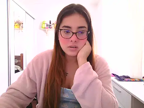 maliamiller online show from 06-11-26, 01:30