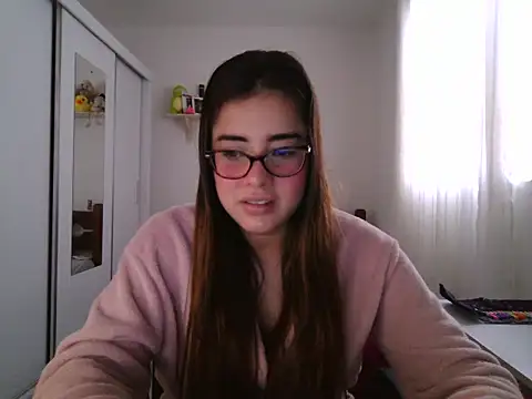 maliamiller online show from 06-06-26, 08:14