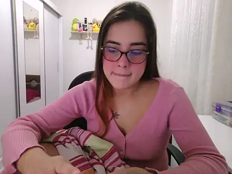 maliamiller online show from 07-11-26, 02:34