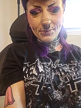 Snapshot of Purple_Coffin666 chatting on 07-09-26, 02:05 Purple Coffin666 online show from 07-09-26, 02:05