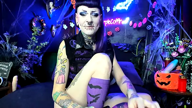 Purple Coffin666 online show from 11-05-25, 10:51