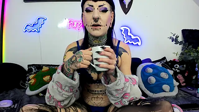 Snapshot of Purple_Coffin666 chatting on 04-29-26, 09:02 Purple Coffin666 online show from 04-29-26, 09:02