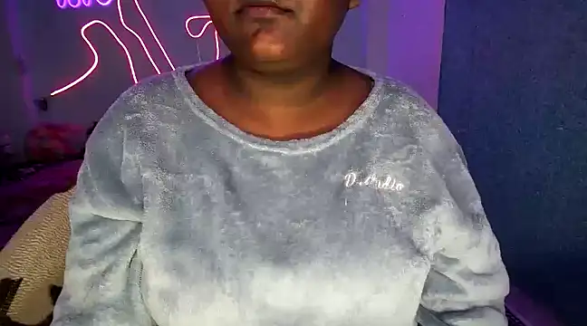 expression queen online show from 01-19-25, 12:17