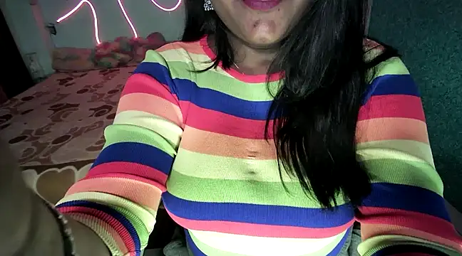 expression queen online show from 02-18-25, 06:04