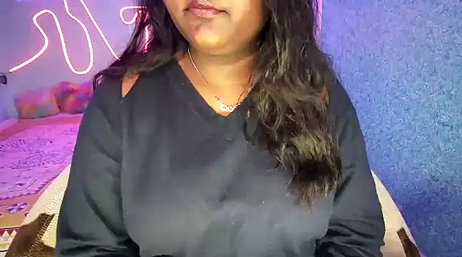 expression queen online show from 01-30-25, 06:00