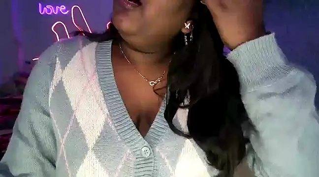 expression queen online show from 12-22-24, 08:14