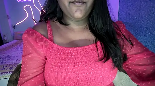 expression queen online show from 01-28-25, 05:35