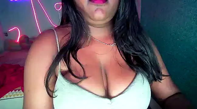 expression queen online show from 02-25-25, 09:15