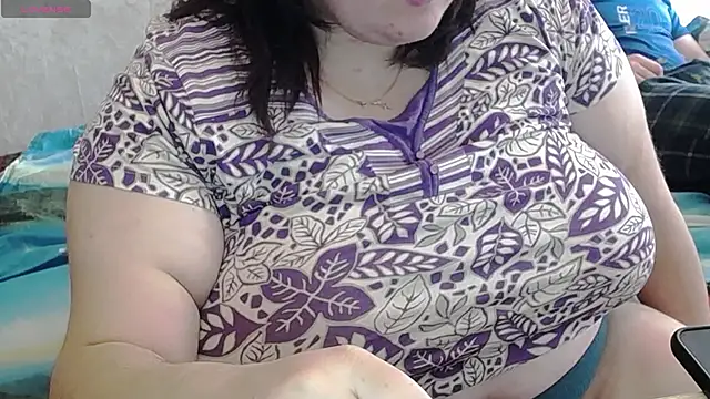 lisa Black00 online show from 10-13-25, 09:55