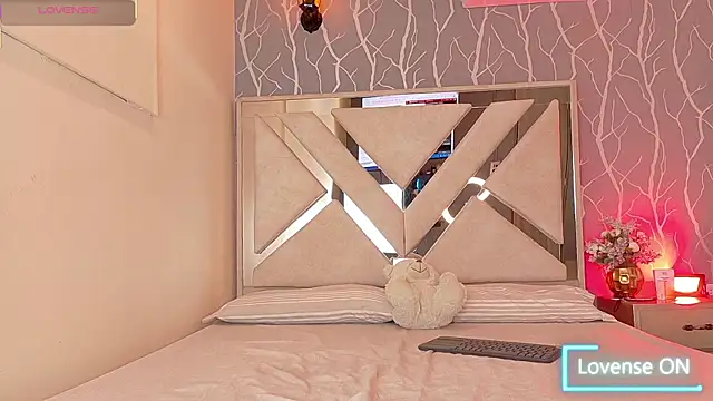 vanessa guzman2 online show from 11-04-25, 12:31