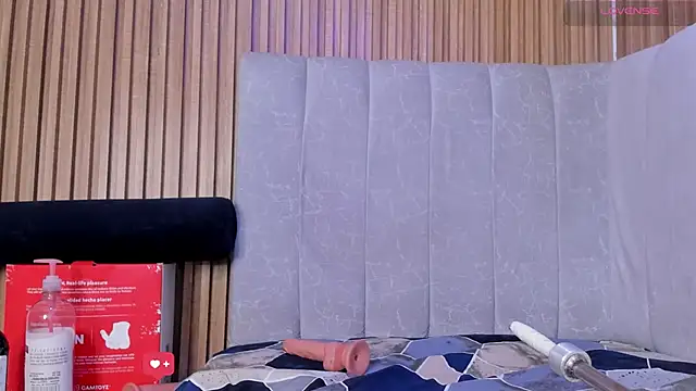 celeste jhons online show from 10-18-25, 06:10