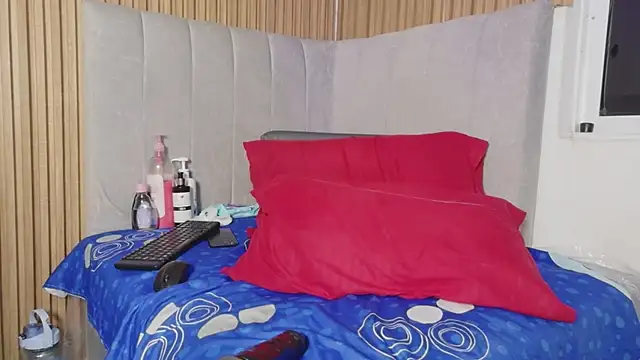 celeste jhons online show from 04-07-26, 10:44