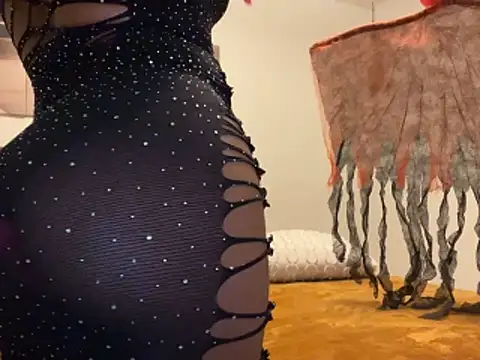 NadiaBanks online show from 11-01-25, 03:35