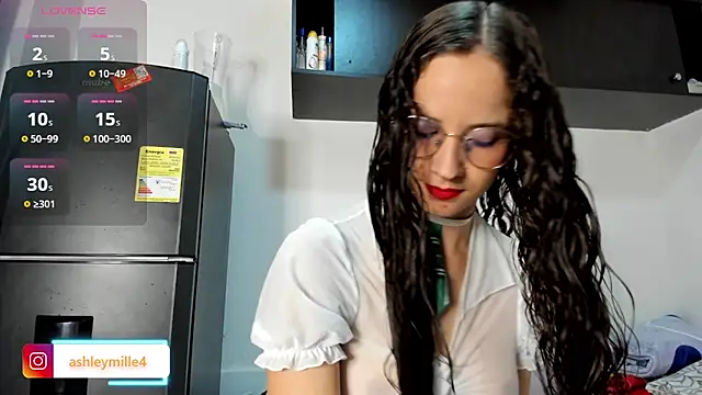  ashleymiller online show from 11-09-25, 07:07