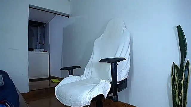 diamond black00 online show from 11-15-25, 12:47