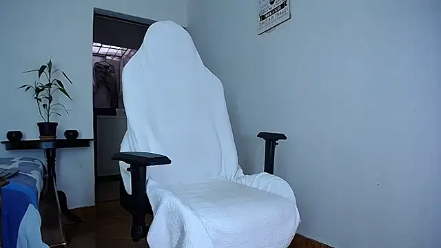 diamond black00 online show from 01-06-26, 09:19