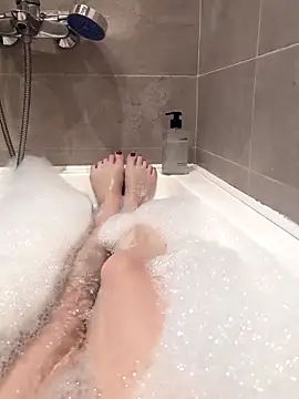 Yourlittledemon online show from 01-05-26, 07:17