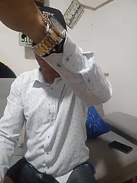 latinmartin73 online show from 11-05-25, 12:14