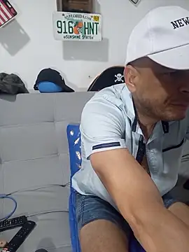 latinmartin73 online show from 11-12-25, 11:30