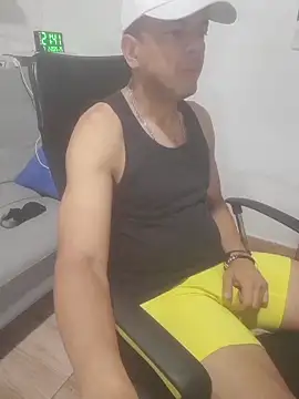 latinmartin73 online show from 02-08-26, 02:42