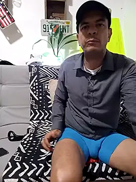 Snapshot of latinmartin73 chatting on 09-18-25, 12:57 latinmartin73 online show from 09-18-25, 12:57
