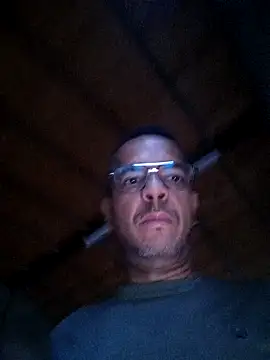 Snapshot of latinmartin73 chatting on 03-22-25, 11:09 latinmartin73 online show from 03-22-25, 11:09