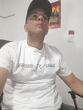 latinmartin73 online show from 12-02-25, 11:17