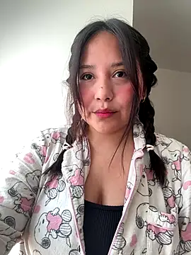 kittyfresita online show from 12-18-25, 03:27