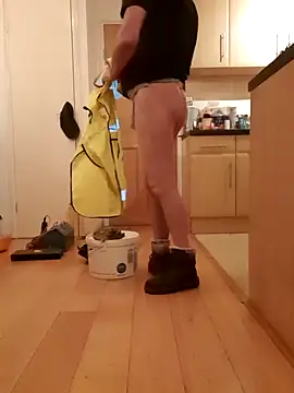 Snapshot of davidpr321 chatting on 10-26-25, 05:19 davidpr321 online show from 10-26-25, 05:19