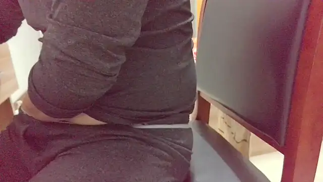 huzi518 online show from 11-04-25, 12:09