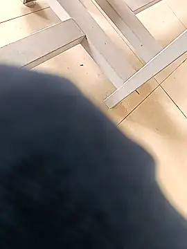 huzi518 online show from 10-28-25, 02:34