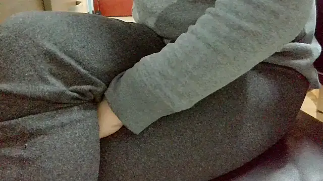 huzi518 online show from 11-08-25, 07:17