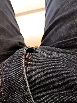 huzi518 online show from 10-16-25, 02:53