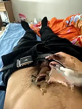 huzi518 online show from 11-12-25, 05:11