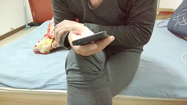 huzi518 online show from 12-16-25, 06:34