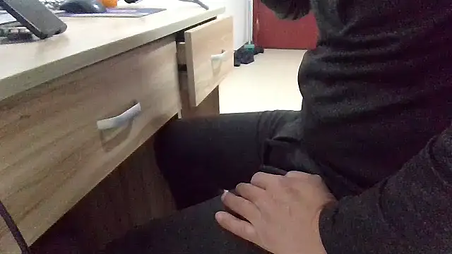 huzi518 online show from 01-16-26, 04:00