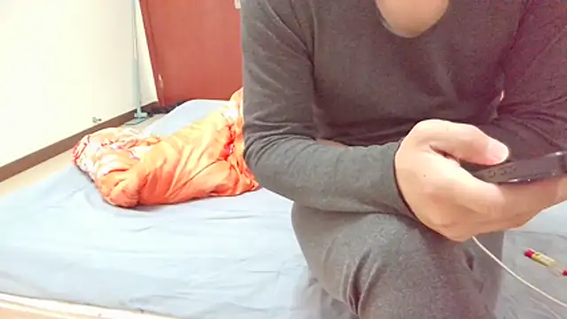 huzi518 online show from 12-14-25, 01:23