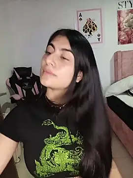 Snapshot of miakhalifaaa_ chatting on 05-19-26, 11:34 miakhalifaaa online show from 05-19-26, 11:34