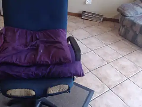 hotyoung24 online show from 12-20-24, 03:58