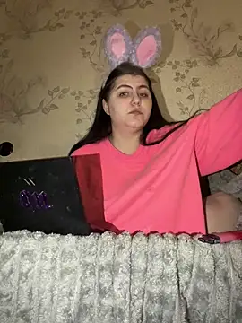 NanaDaizy online show from 12-16-25, 06:34