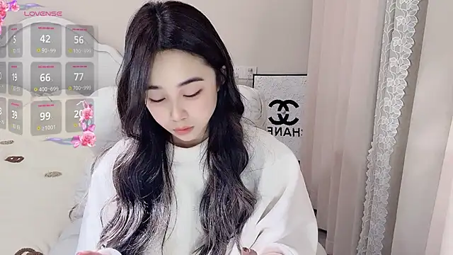 Caitlyn   online show from 01-22-25, 12:49
