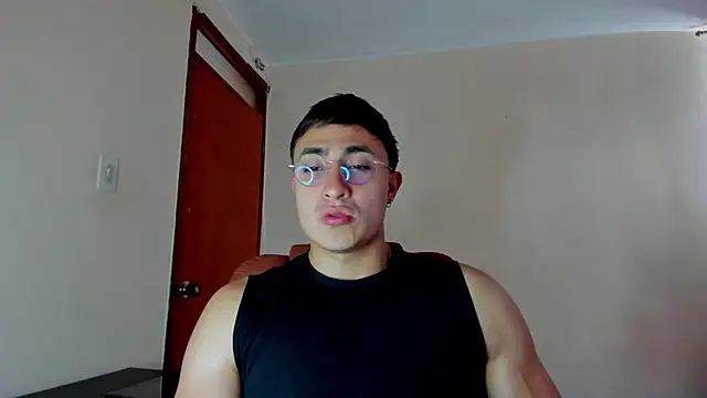 Leoknight online show from 02-10-25, 06:35