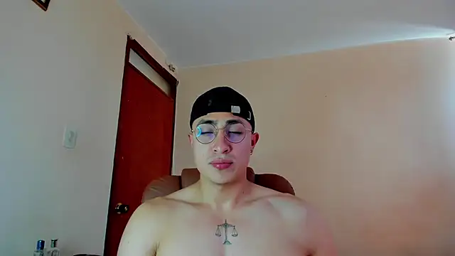 Leoknight online show from 01-30-25, 06:32