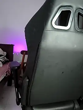 Kiitygirl online show from 04-17-26, 01:52