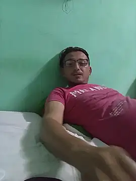 Andresguz35 online show from 11-12-25, 04:27