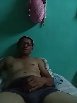 Andresguz35 online show from 12-02-25, 05:09