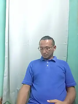 Andresguz35 online show from 07-12-26, 02:45