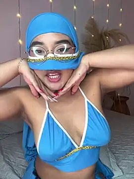 Snapshot of Maisa_issa chatting on 02-26-25, 04:27 Maisa issa online show from 02-26-25, 04:27